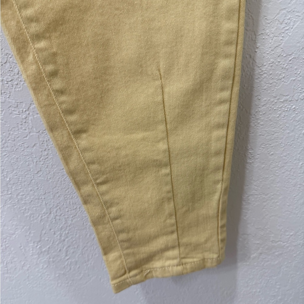 High Rise Yellow Jeans - Picture 4 of 8